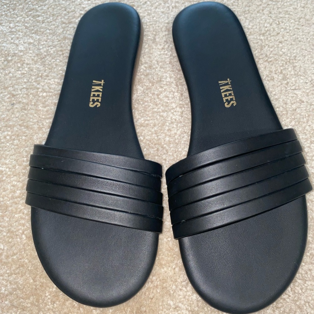 Tkees Austyn Sandals - Picture 2 of 3